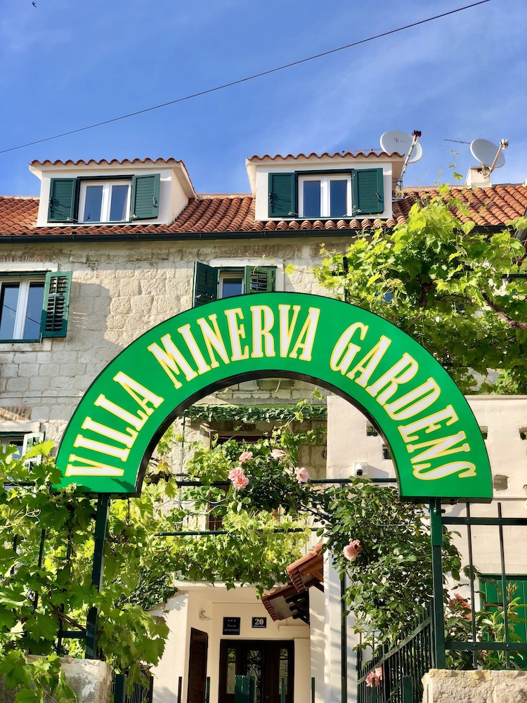 Luxury Villa Minerva Gardens 7/80