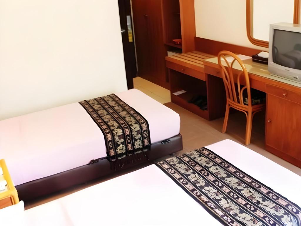 Losari Beach Inn 21/32