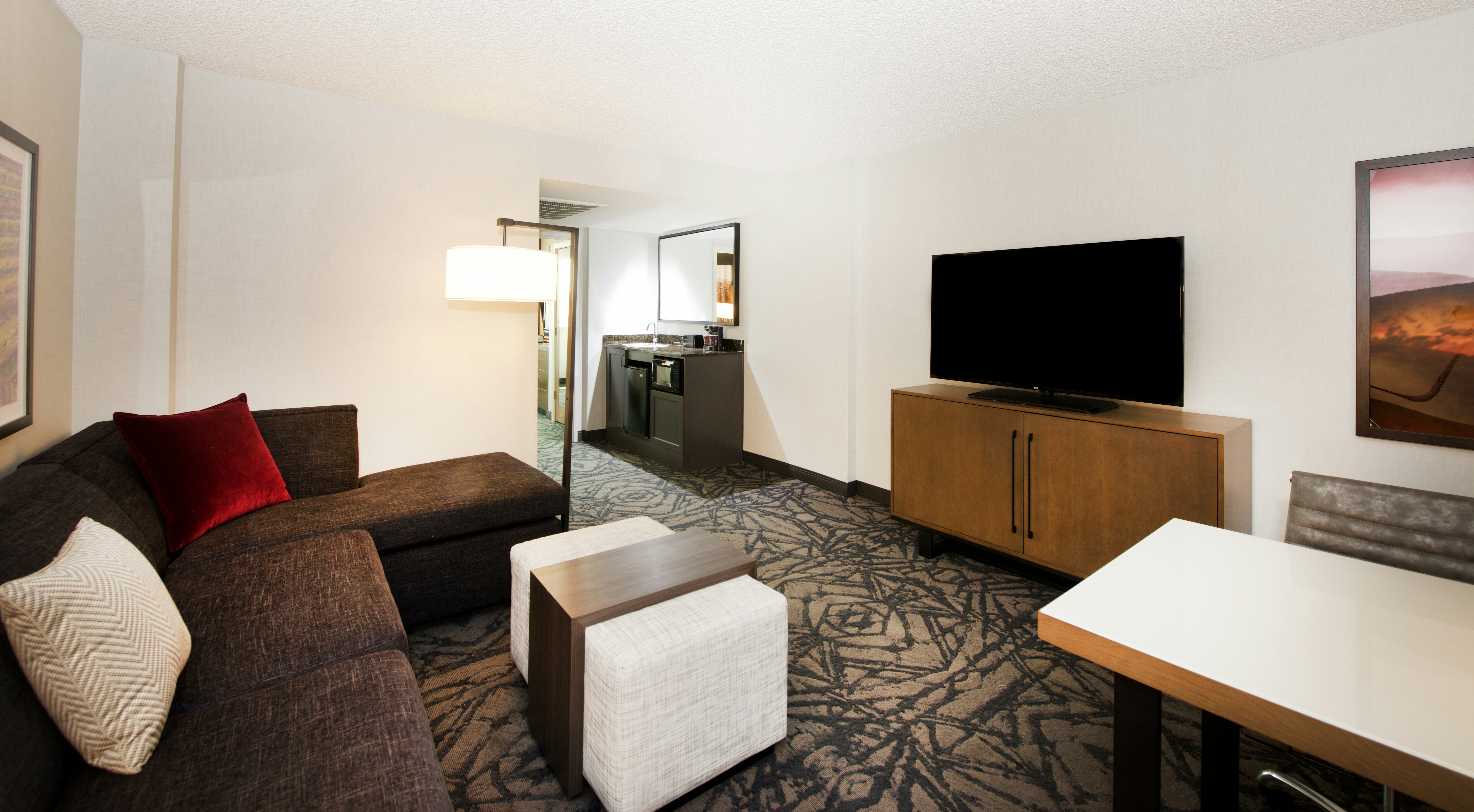 Embassy Suites Walnut Creek 36/81