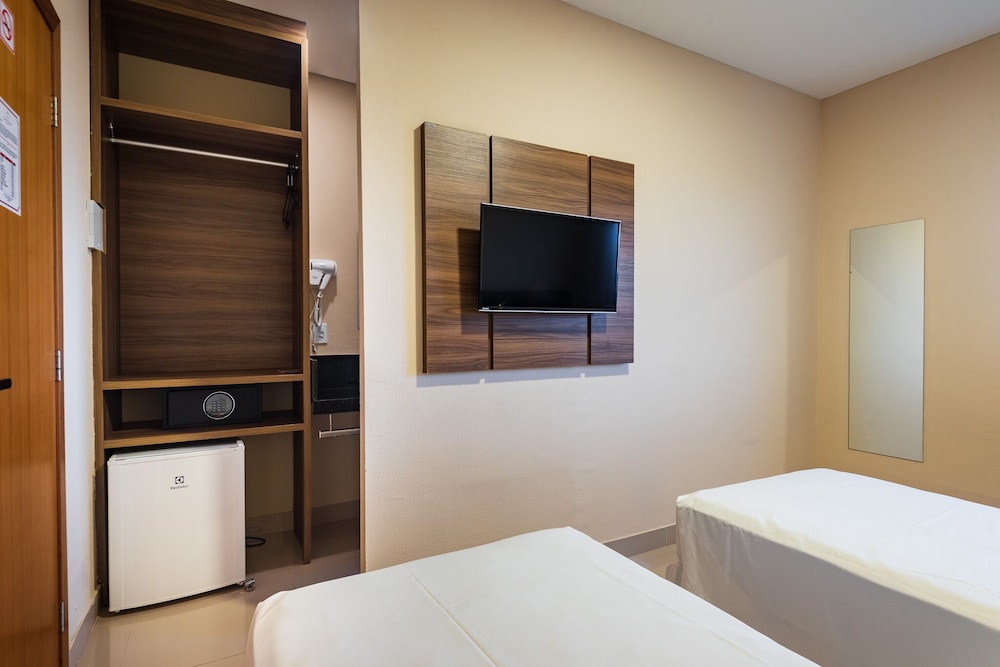 Hotel Santos Dumont Aeroporto SLZ 16/45