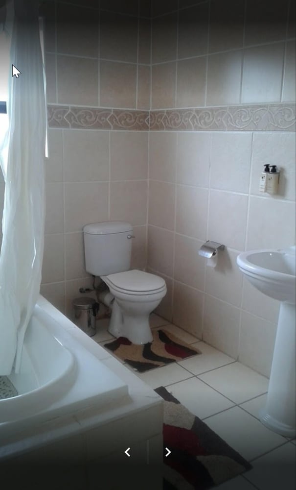 Asda Guesthouse 38/44