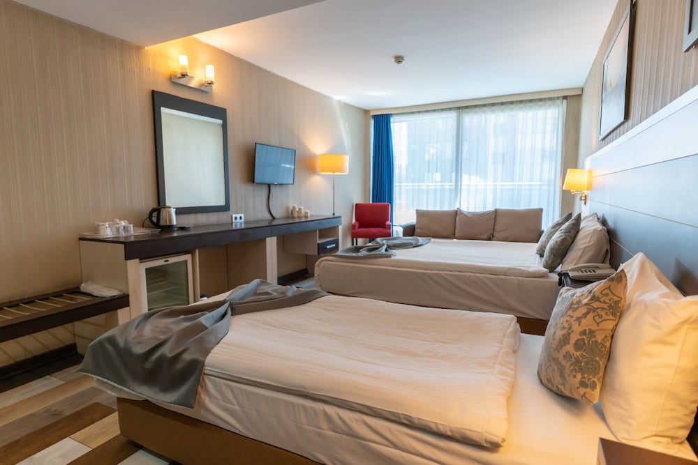 Lazz Hotel By Ketenci (ex. Izmir Comfort Hotel) 16/40
