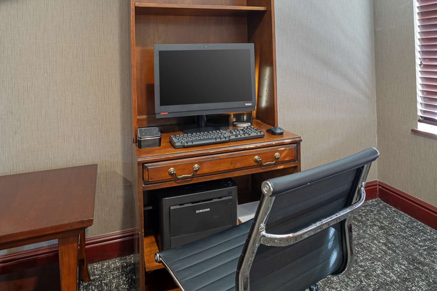 Best Western Cascade Inn & Suites 51/54