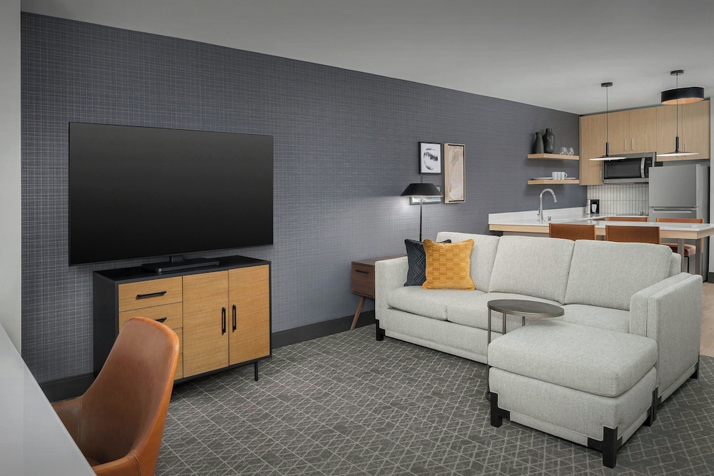 Residence Inn by Marriott Seattle Northgate Station 16/39