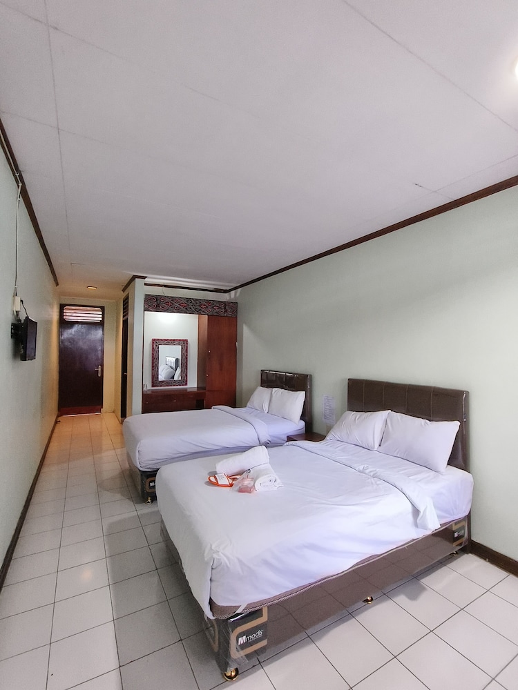 Pandu Lakeside Hotel Tuktuk 18/51