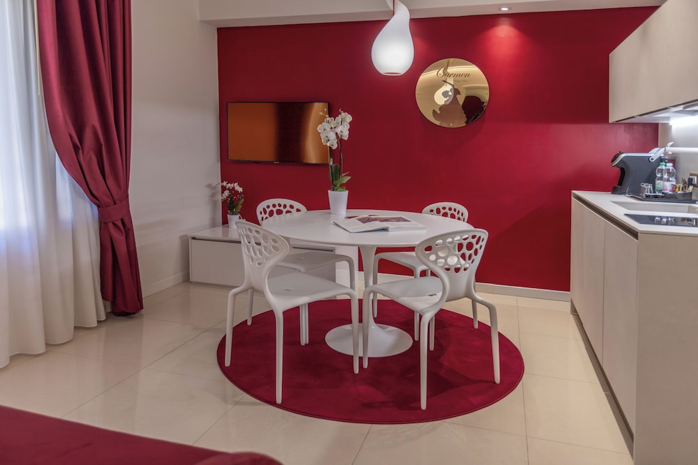 Opera Relais De Charme 61/72