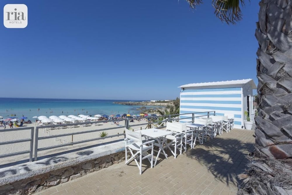 Sud Beach Hotel 4/53