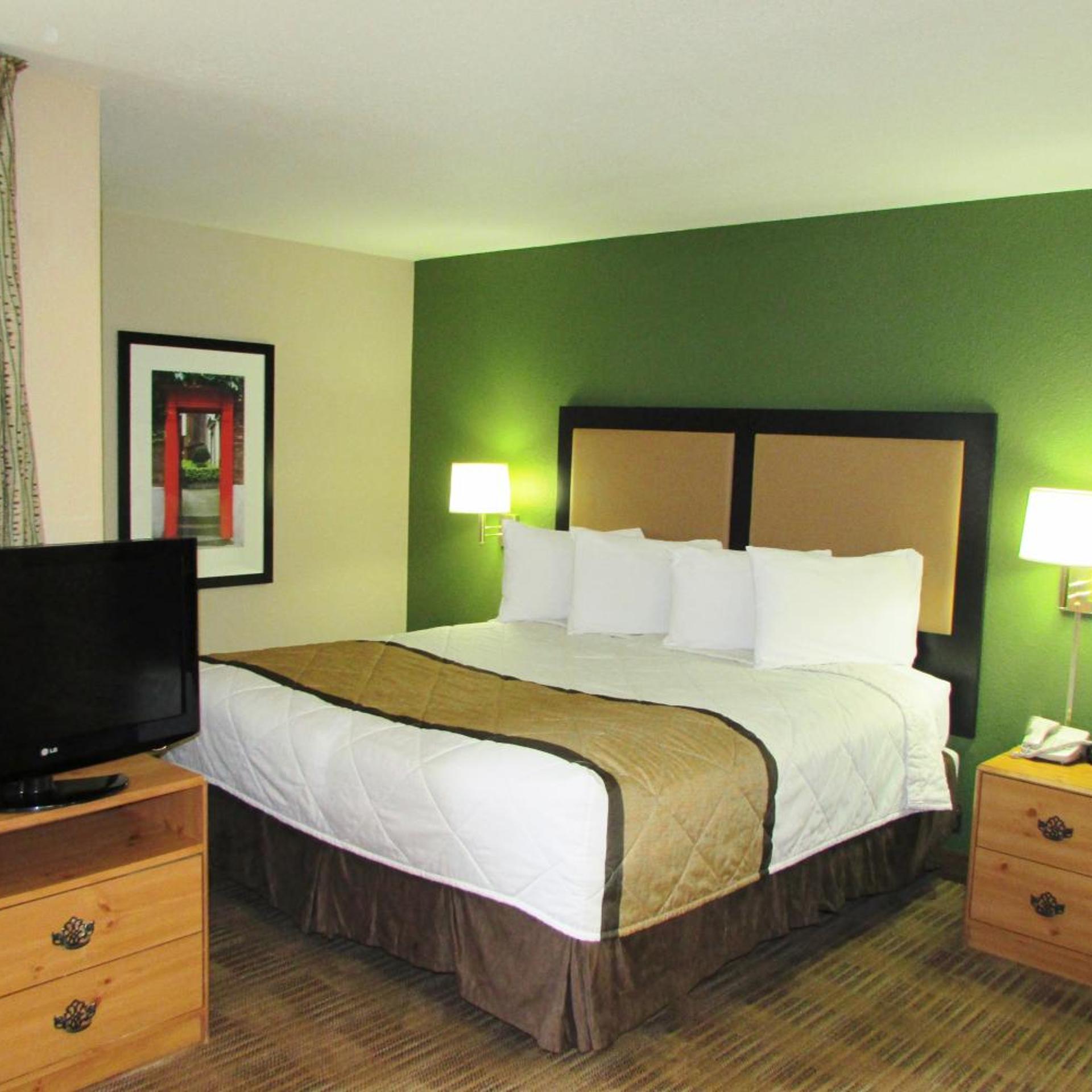 Deluxe, Studio, King Bed