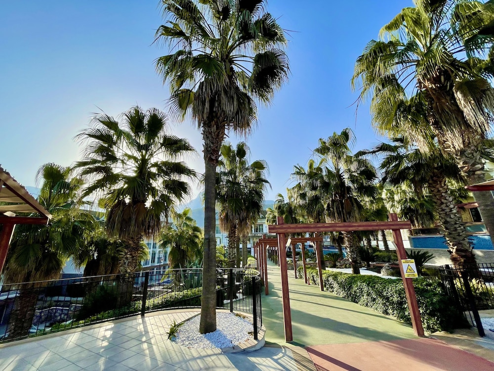 Green Forest Holiday Village 28/50