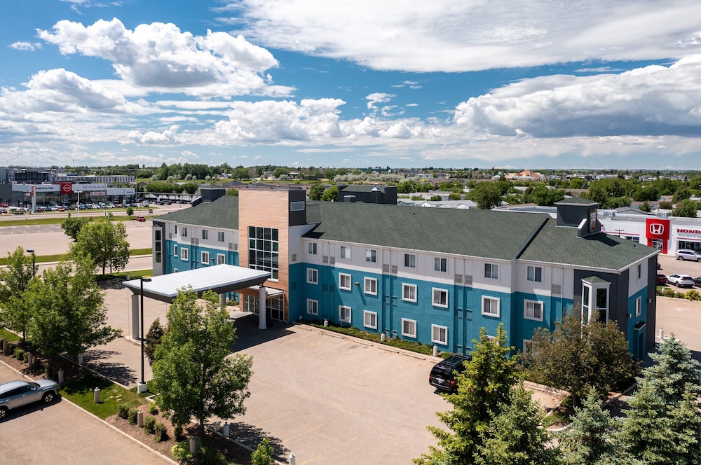 HOME INN EXPRESS MEDICINE HAT 4/72