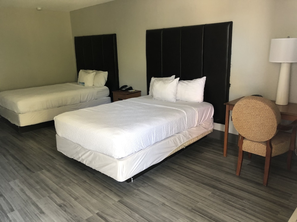 Days Inn & Suites By Wyndham Vicksburg 13/33