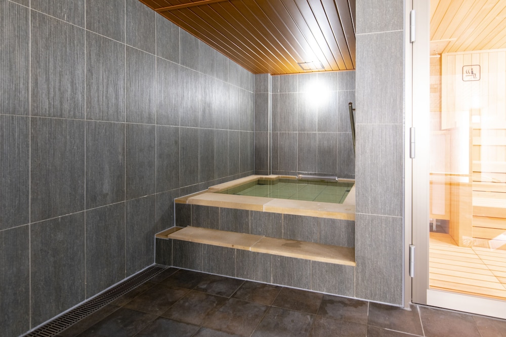 Torifito Hotel Pod Kanazawa Hyakumangoku Dori 24/37