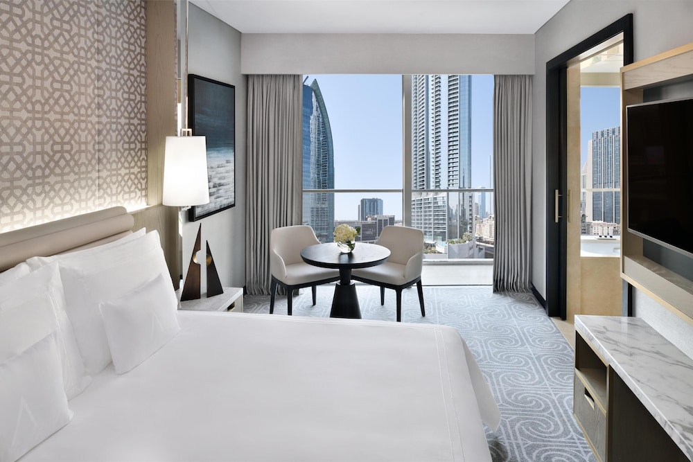 CONNECTING, DELUXE, KING BED, CITY VIEW