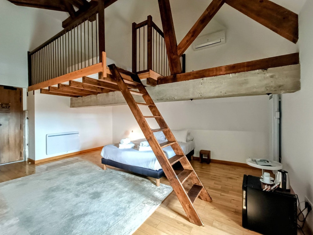 Les Chambres De La Renaissance 28/50