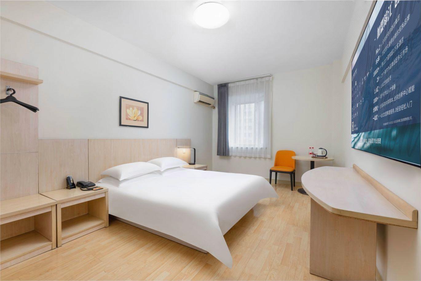 Theme, Standard, Double Bed