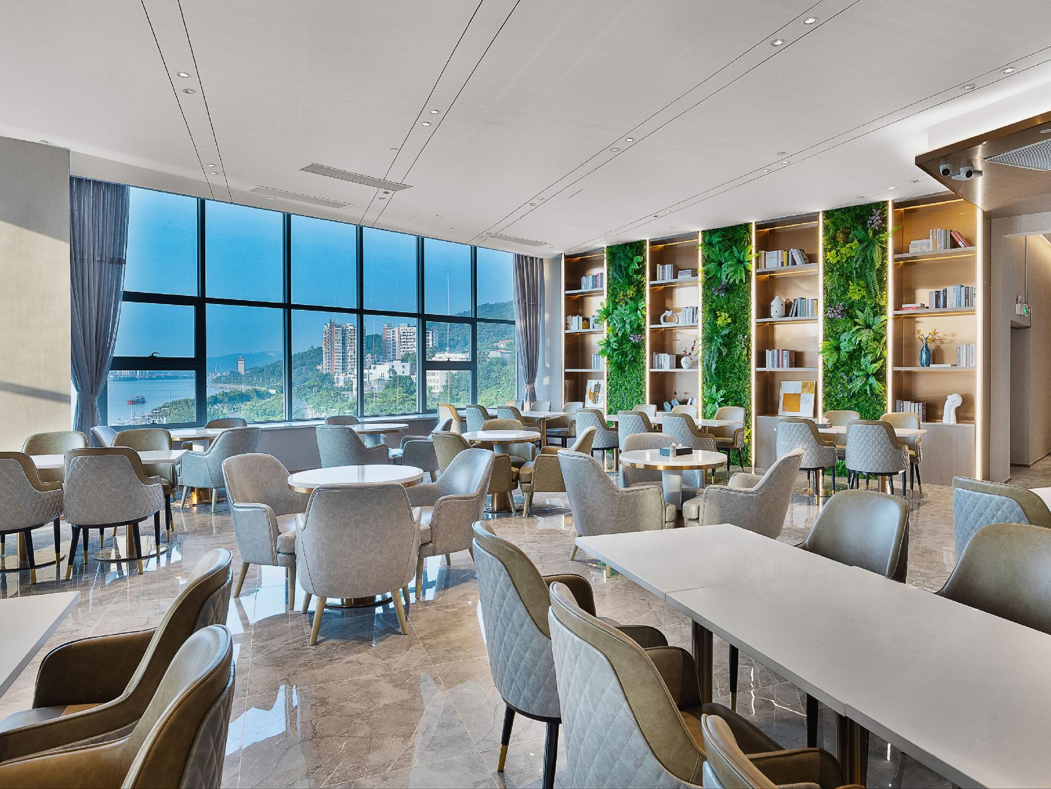 Lavande Hotel (Shaoguan Bishui Huacheng) 22/28