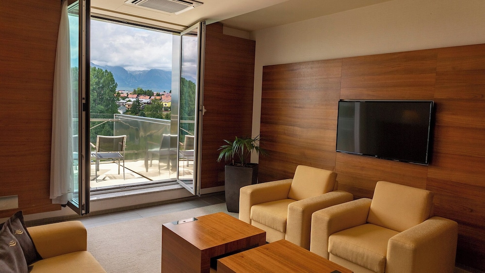 Hotel Aquacity Mountain View 45/65