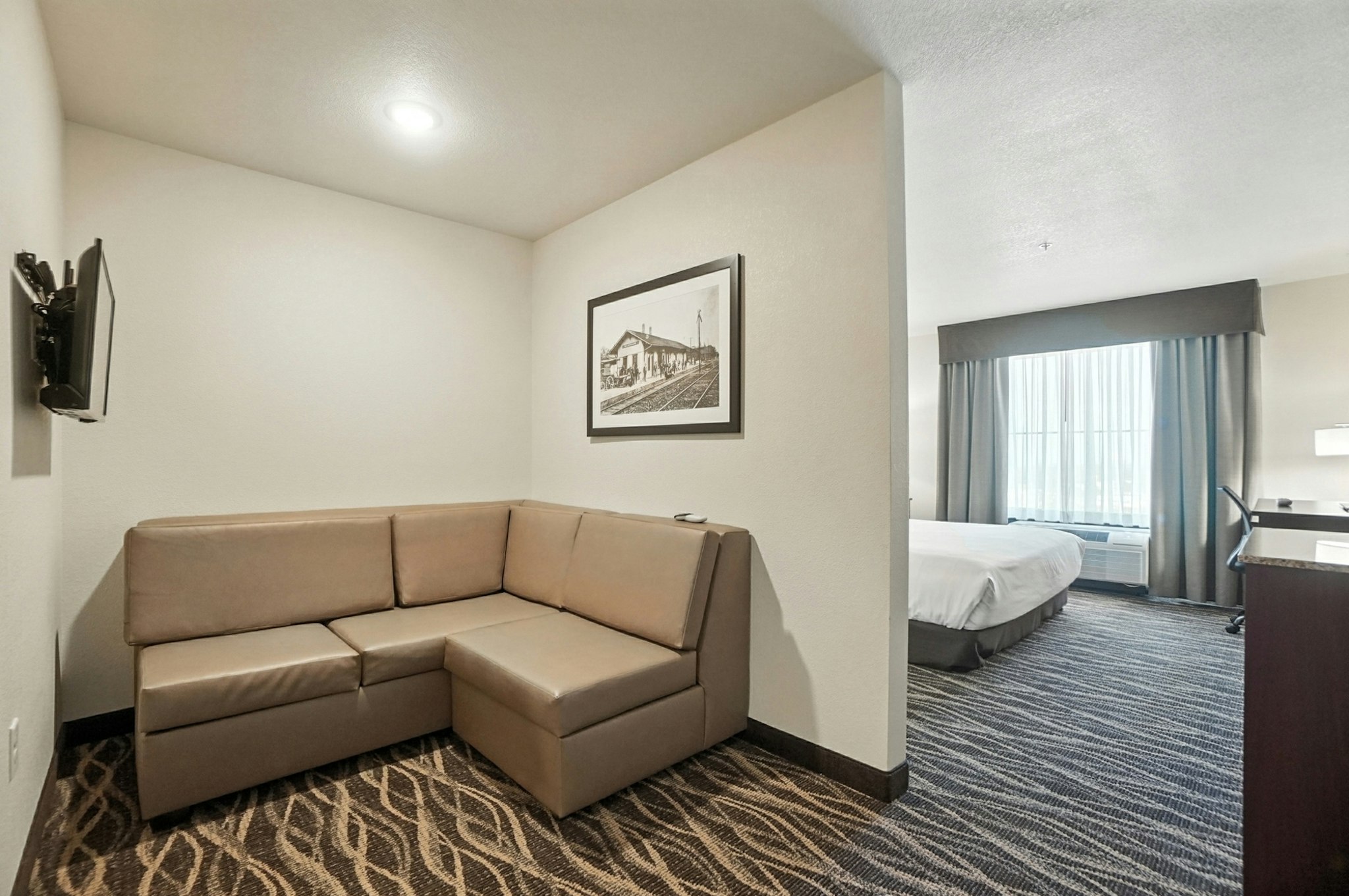Cobblestone Hotel & Suites-Bellefontaine 28/50