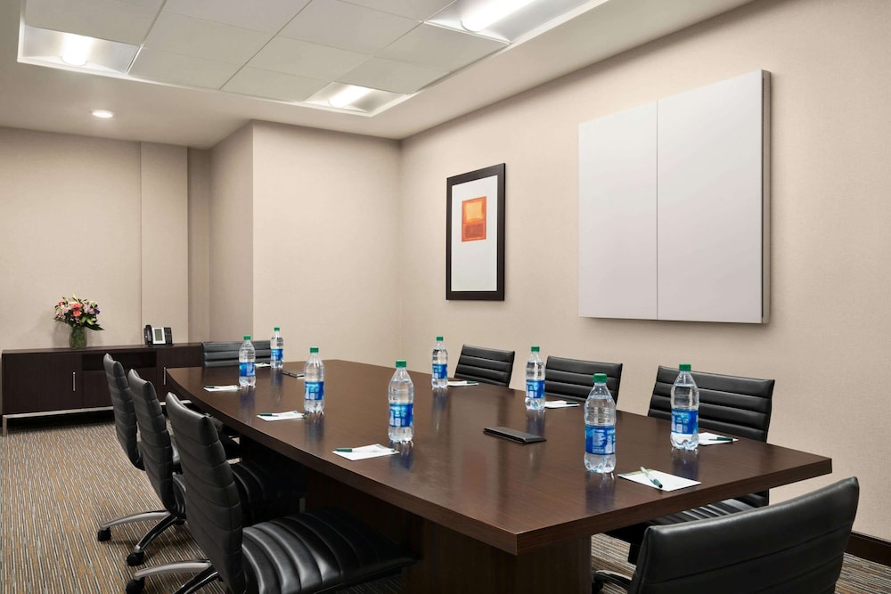 Courtyard by Marriott Seattle SeaTac Airport 36/49