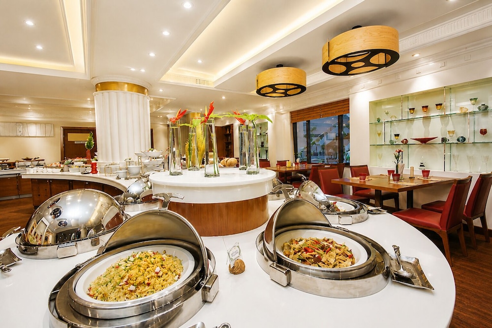 Palazzo Bangkok Hotel 43/55