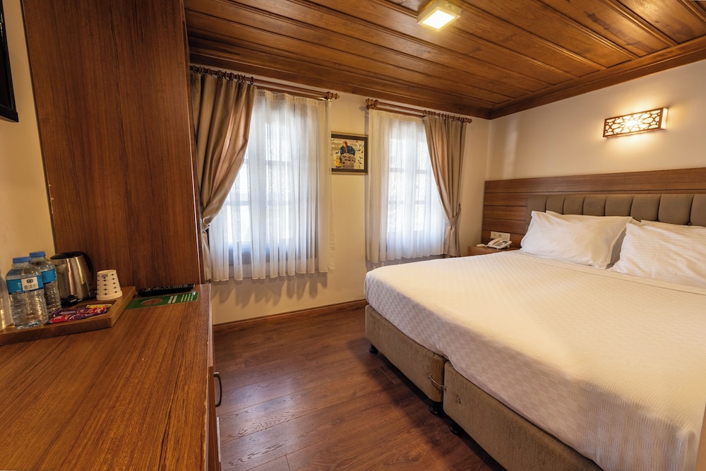 Armistis Hotel 12/50