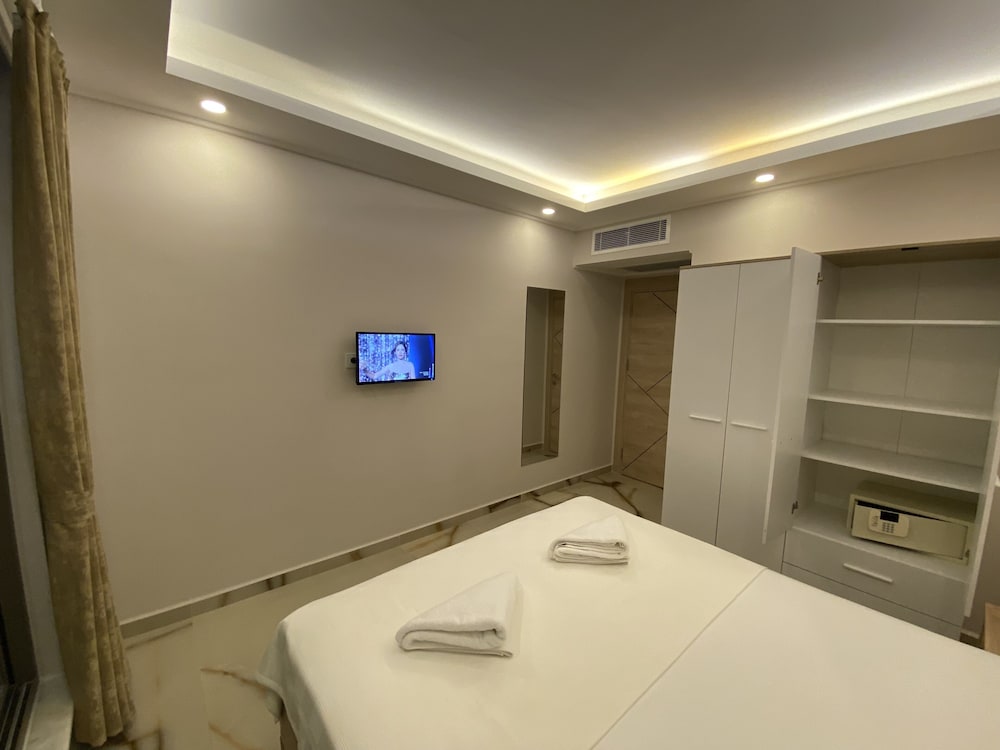 Huma Elite Hotel 7/36