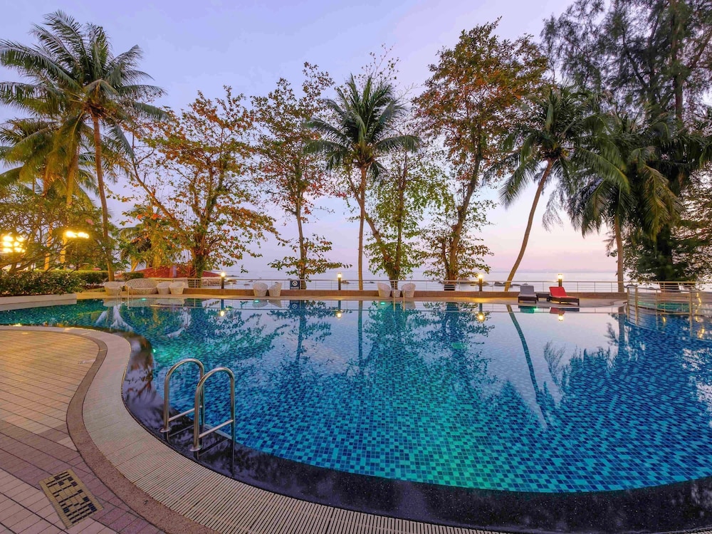 Mercure Penang Beach 62/63