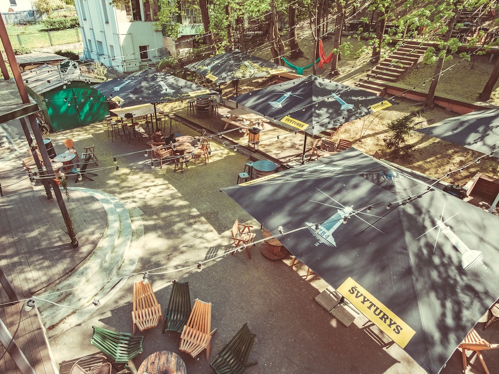 Downtown Forest Hostel & Camping 36/50