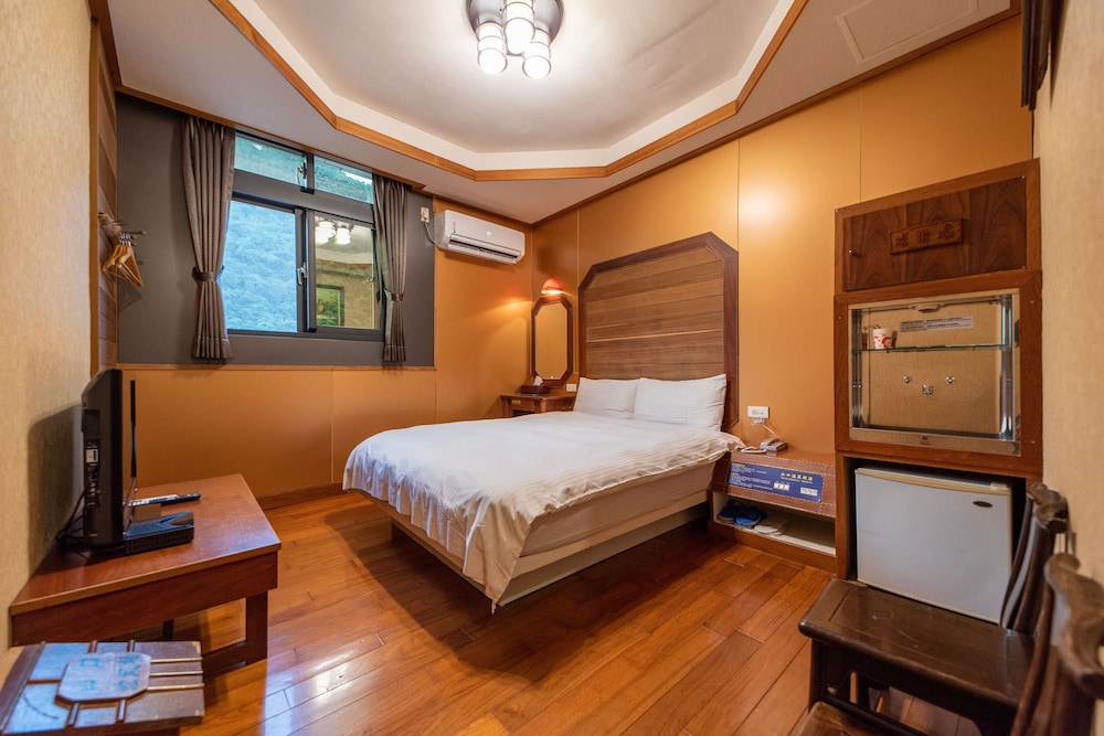 ShanKou Hotspring Hotel 19/53