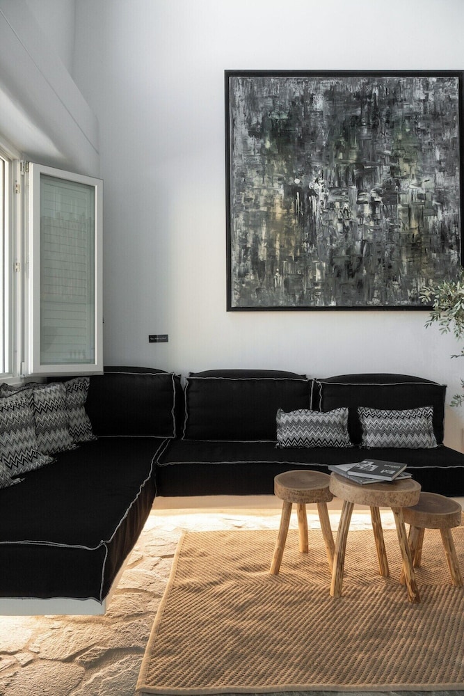 Mykonos Dot - Art Homes 10/46