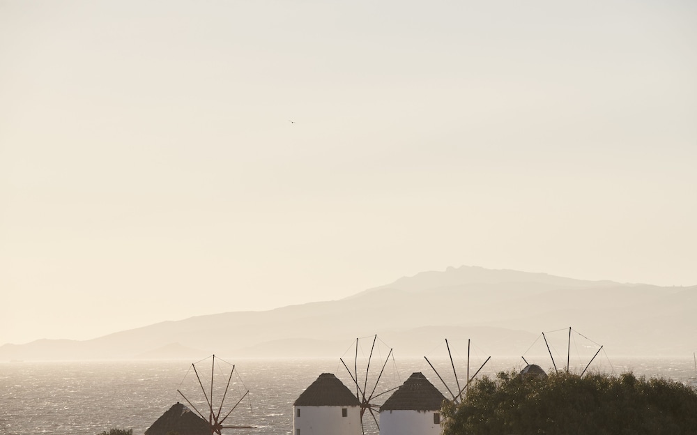 Galation Hotel Mykonos 35/45