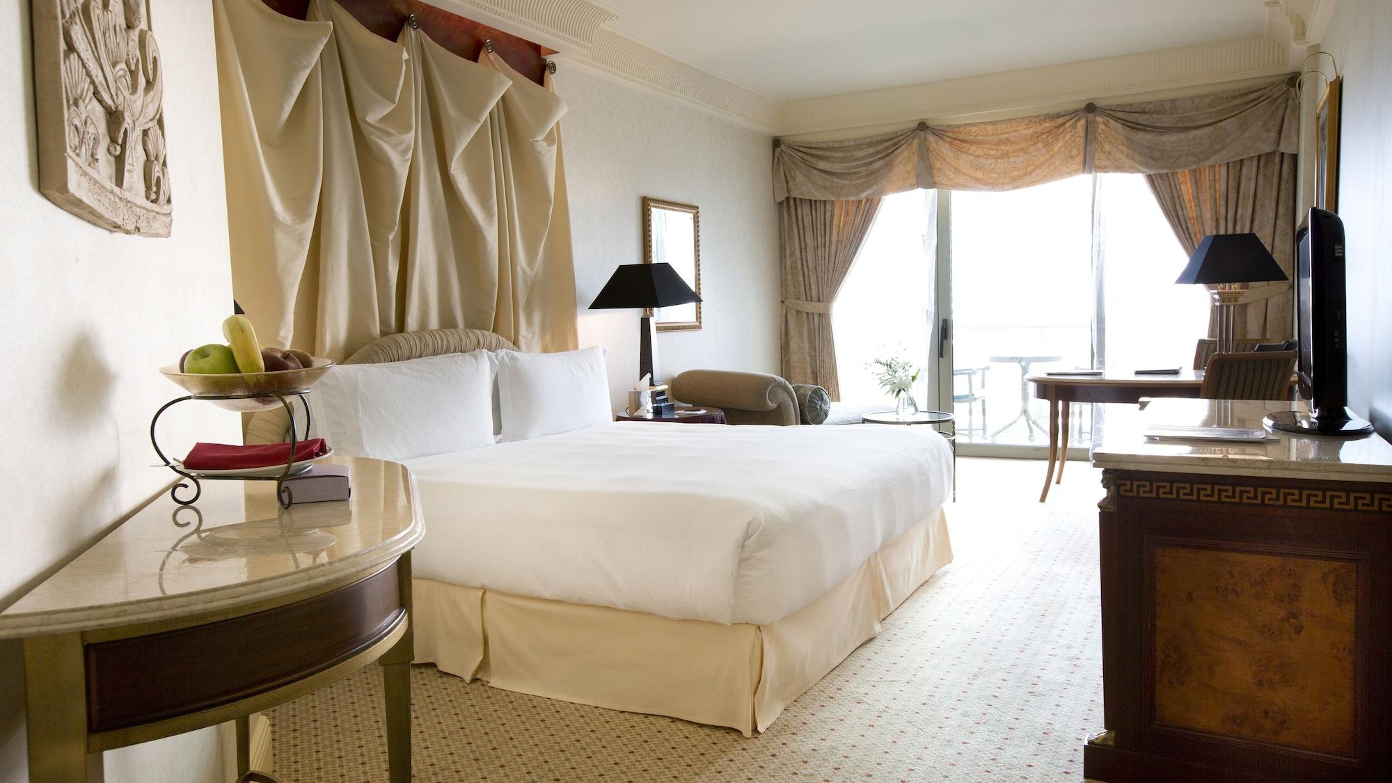 1 Bedroom, Suite, Pool View, Intercontinental Phoenicia Beirut 10/10