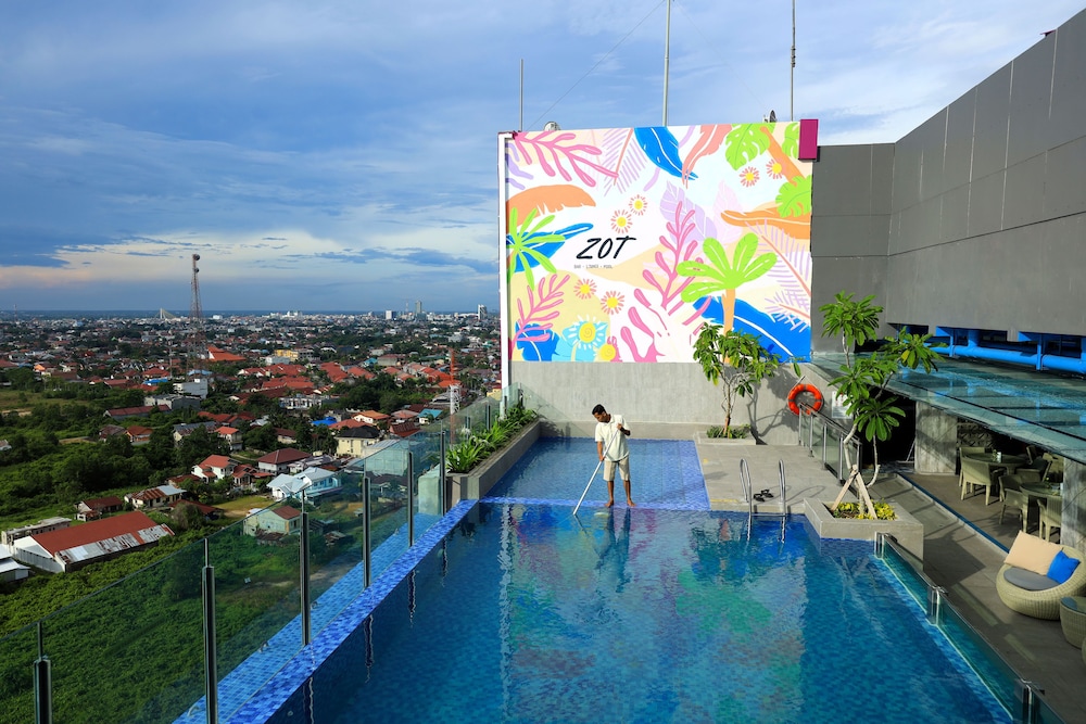 The Zuri Pekanbaru 39/68