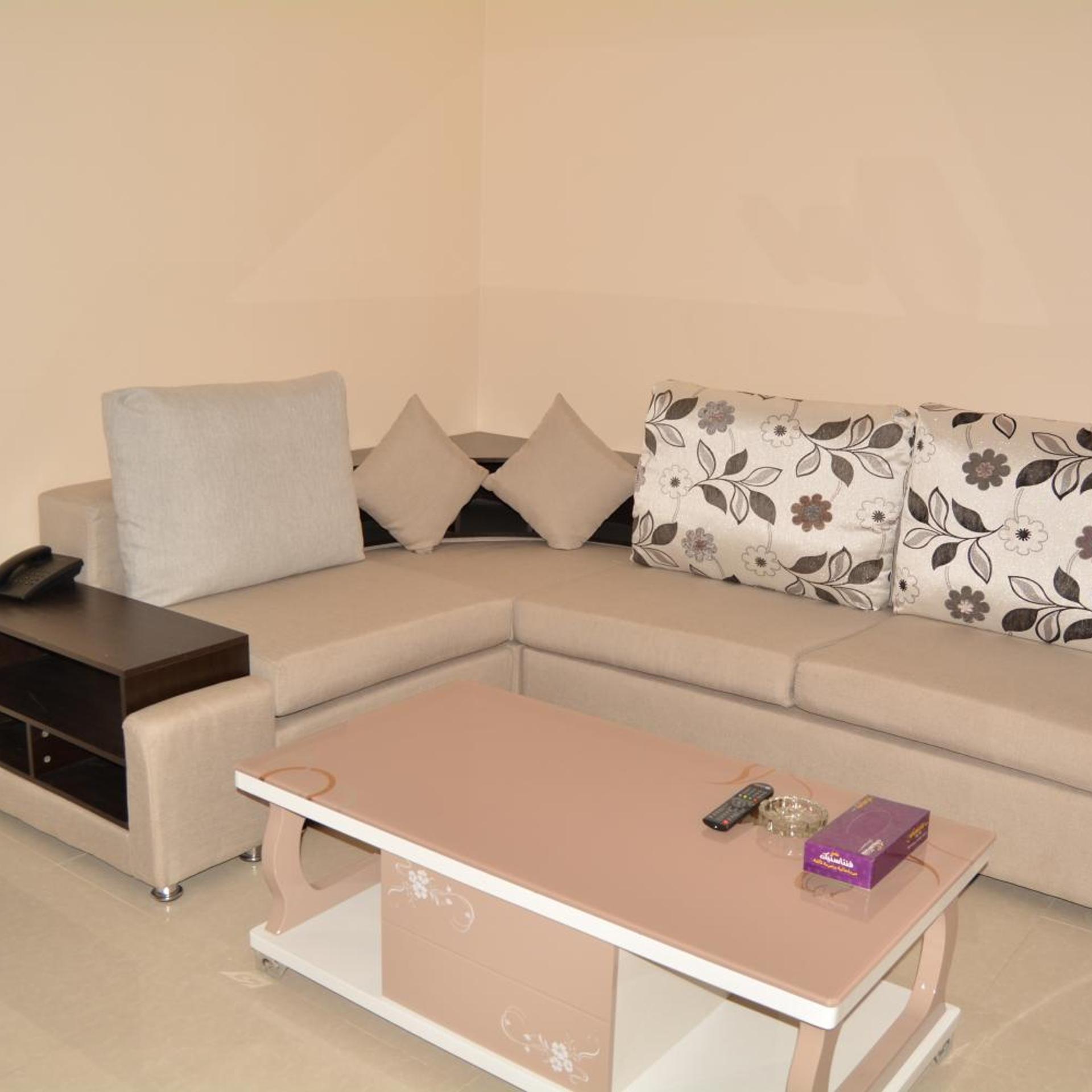 بيت الشرق للوحدات السكنية المفروشة(Orient House) 46/58