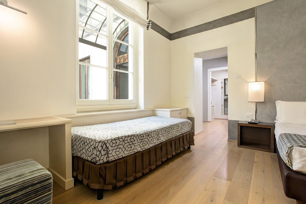 Hotel Orto Dei Medici 19/51