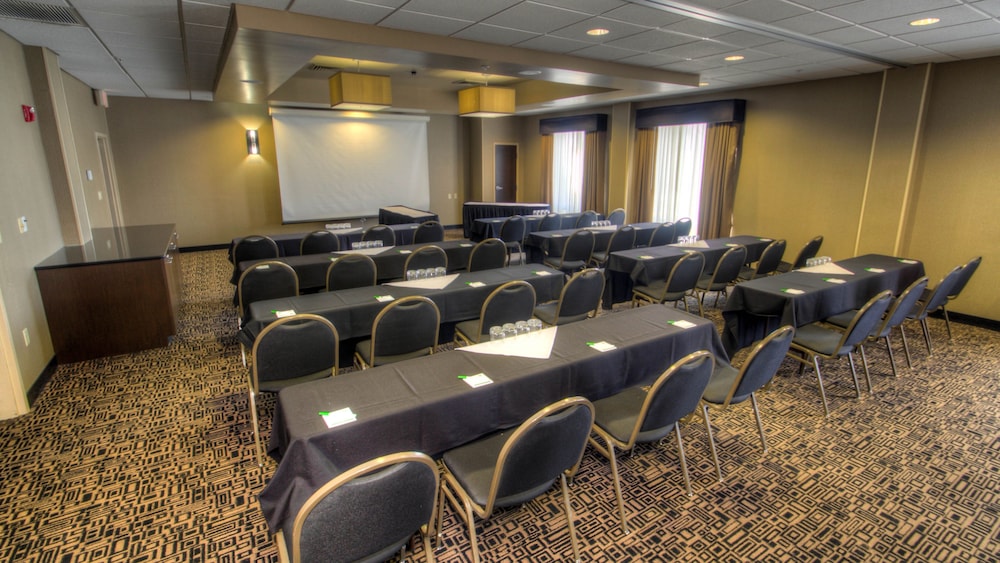 Holiday Inn Boise Airport 55/68