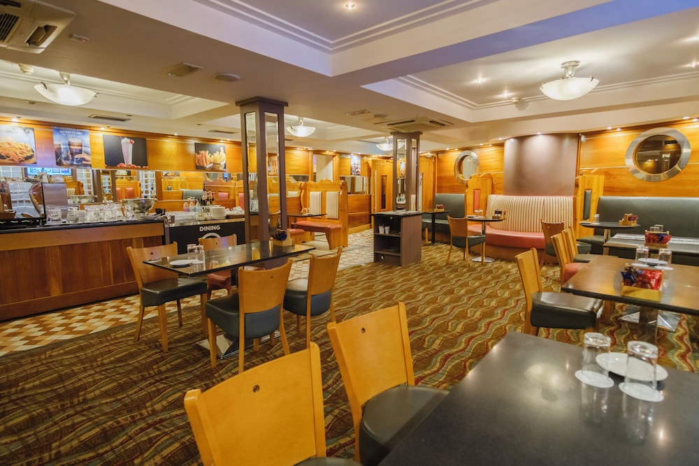 The Central Hotel Donegal 54/64