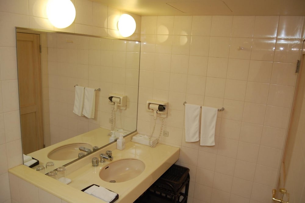 Luke Plaza Hotel 31/31