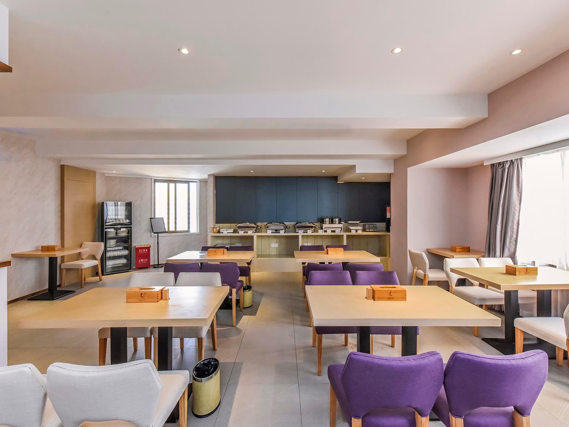 Lavande Hotel (Chongqing Nanping Pedestrian Street, Gongmao Metro Station) 46/53