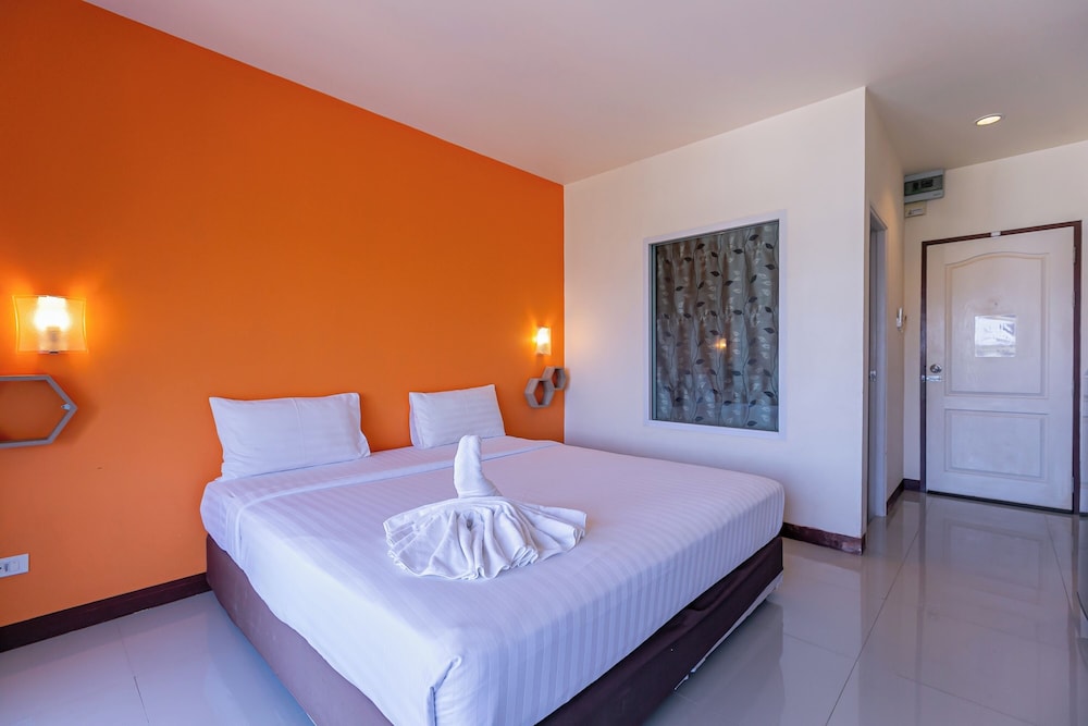 Panwalee Hotel 23/64