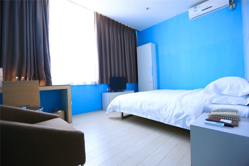 Colour Inn Shenzhen Dongmen Branch 15/66
