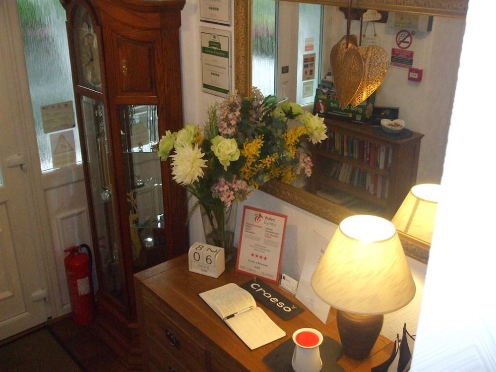 Oakfield House Bed and Breakfast 24/44