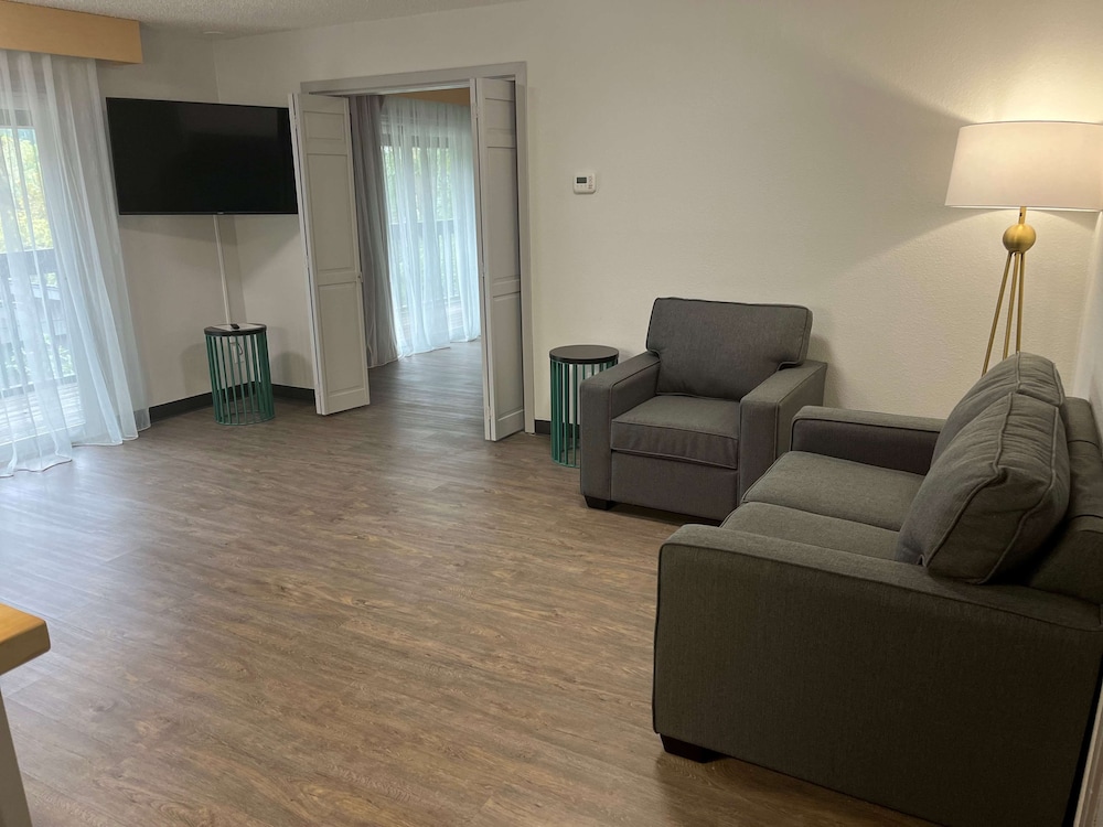 Best Western Portland West Beaverton 66/88