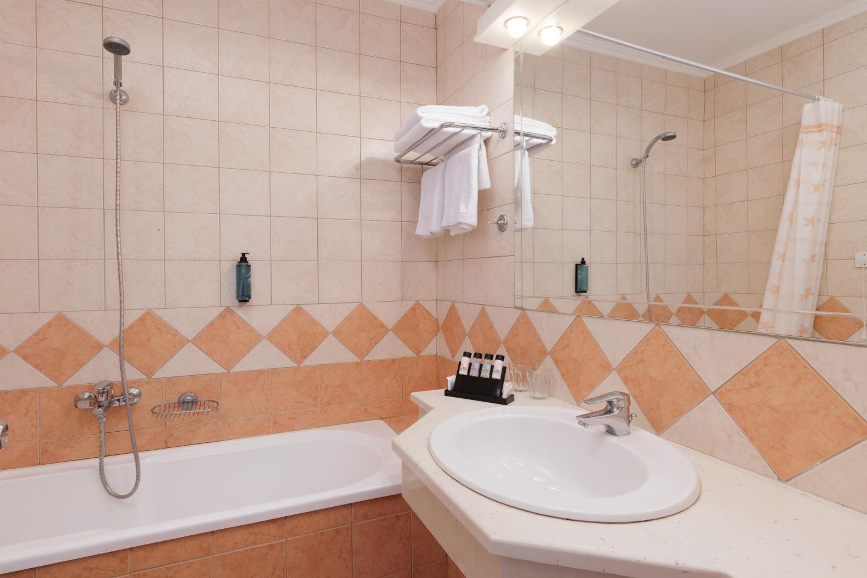 Century Resort Villas 63/65