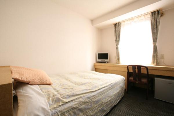Semi Room, Semi Double Bed