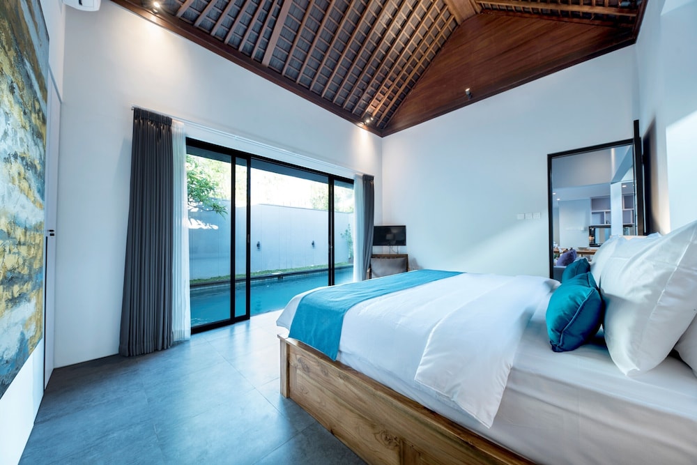 Villa DeDayuh Seminyak 12/46