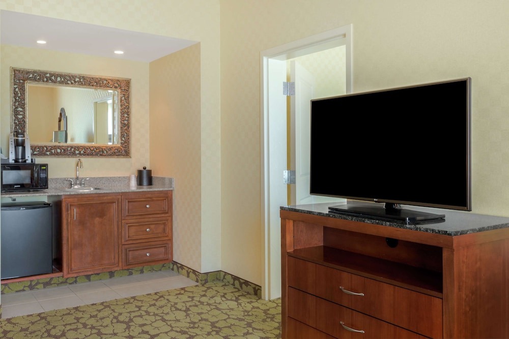 HILTON GARDEN INN SACRAMENTO ELK GROVE 4/51