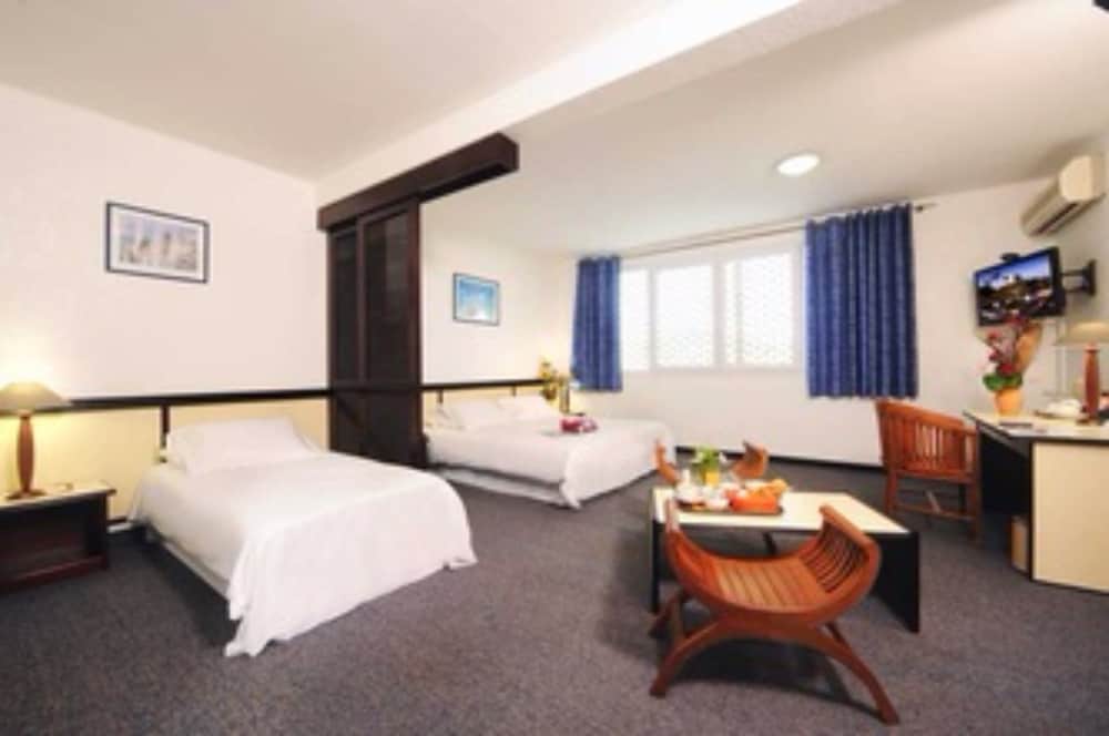 Hotel Le Paris 10/56