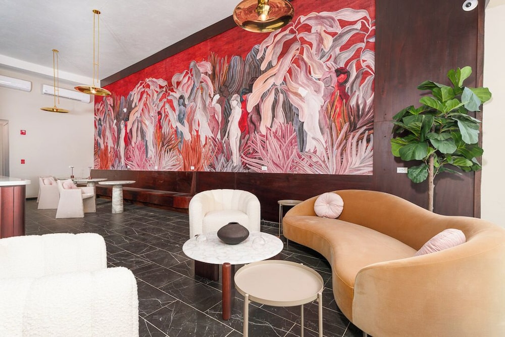 The Oliver Hotel 42/50