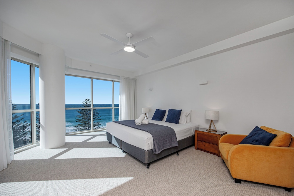 3 BEDROOMS, SUB, PENTHOUSE, APARTMENT, OCEAN VIEW